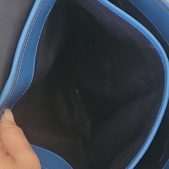 MARC by Marc Jacobs  White/Blue Crossbody - Picture 10 of 16